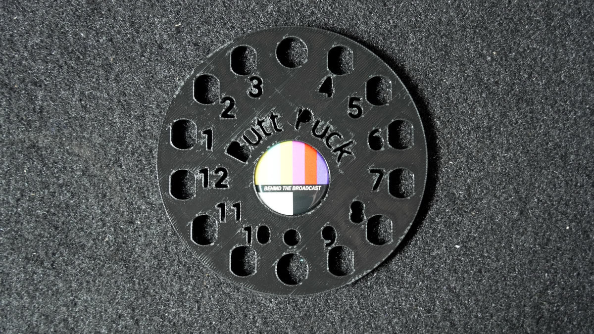 Butt Puck in black